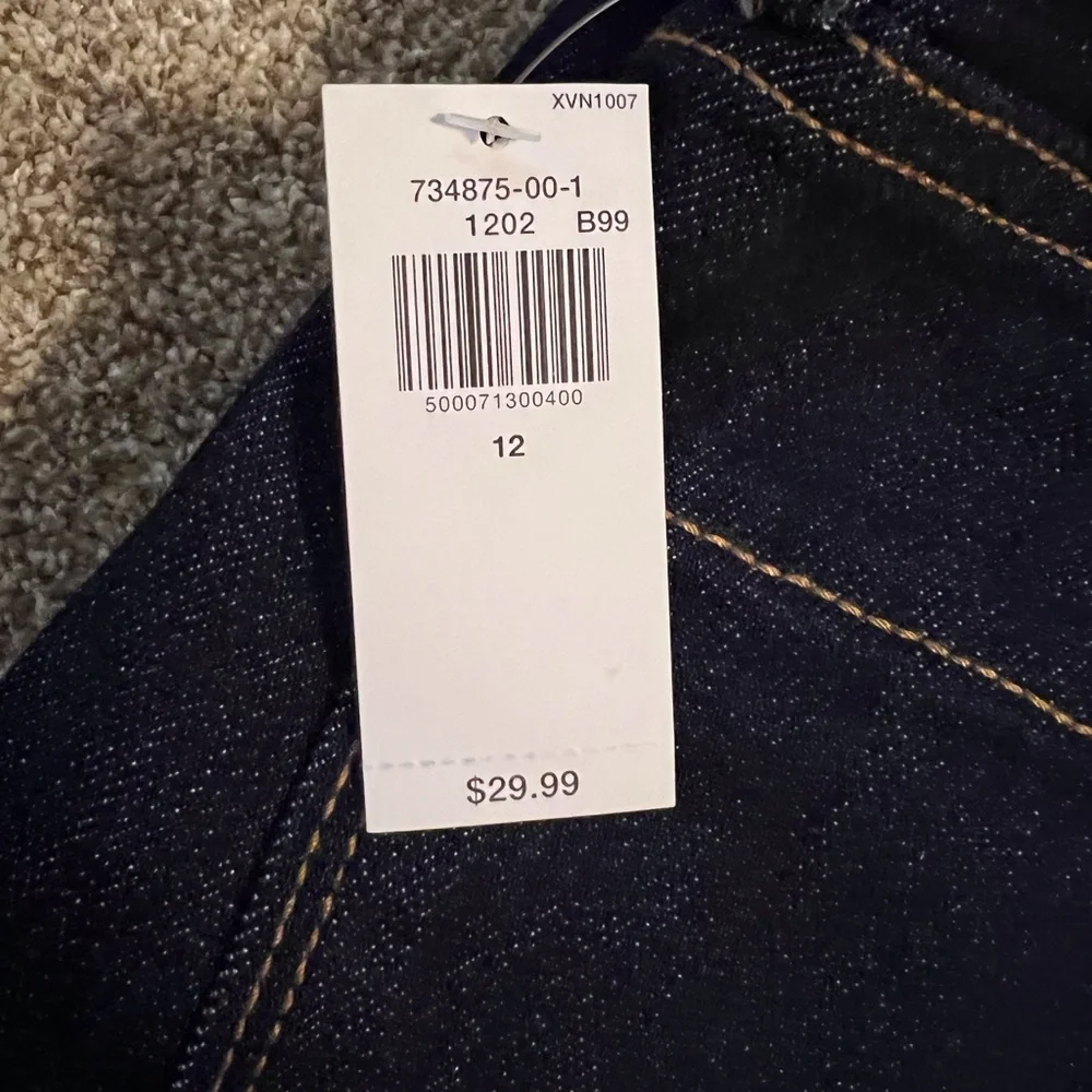 NWT Old Navy Jeans - Picture 2 of 3